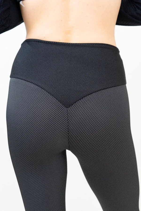 Charlie Booty Legging - Black/Grey