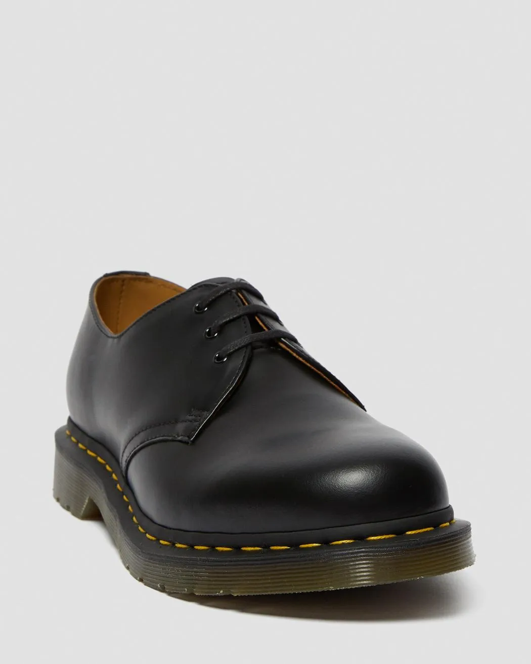 Dr Martens 3 Eye Waxed Flat Lace