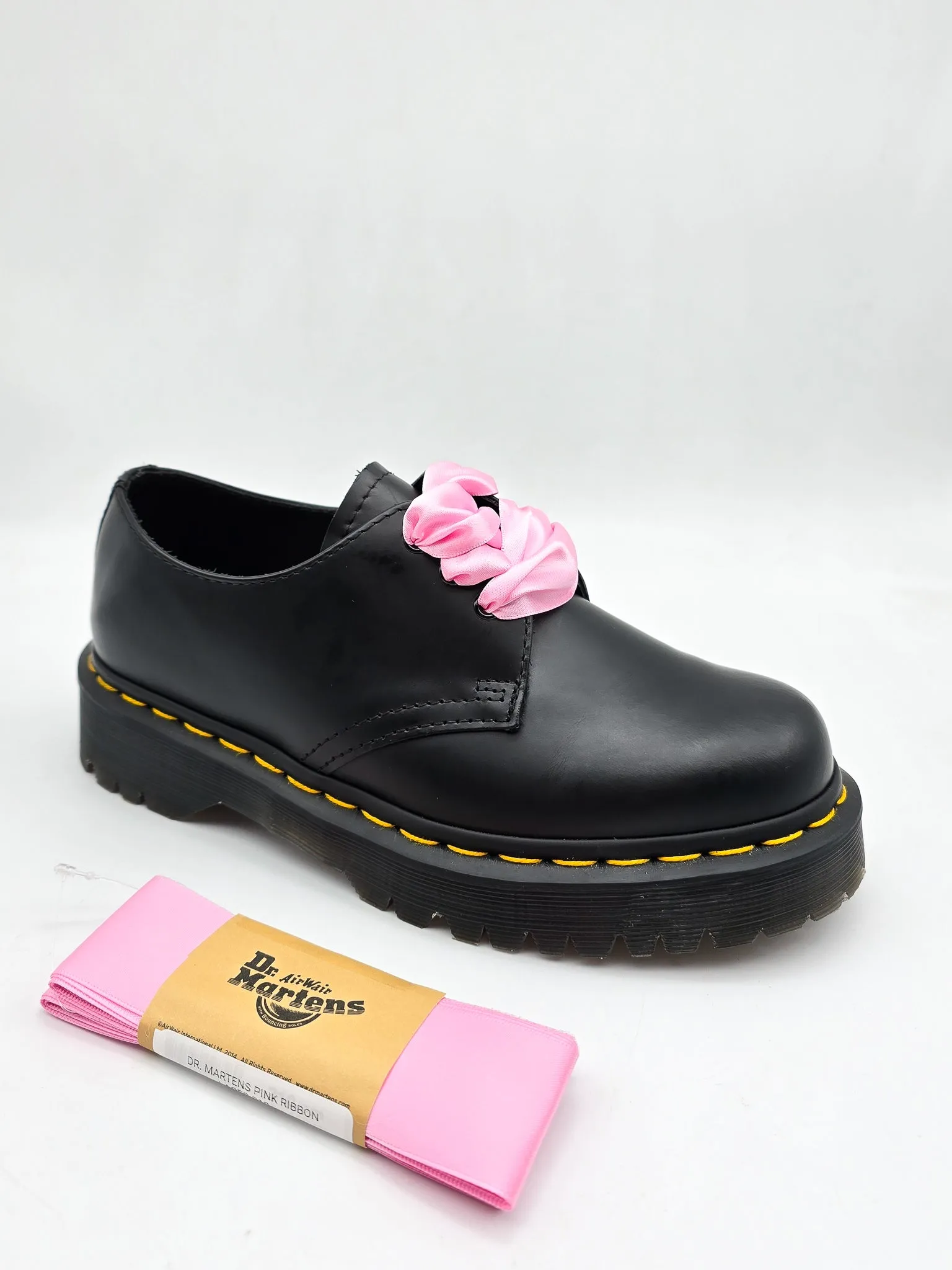 DR. MARTENS PINK RIBBON LACES 65cm