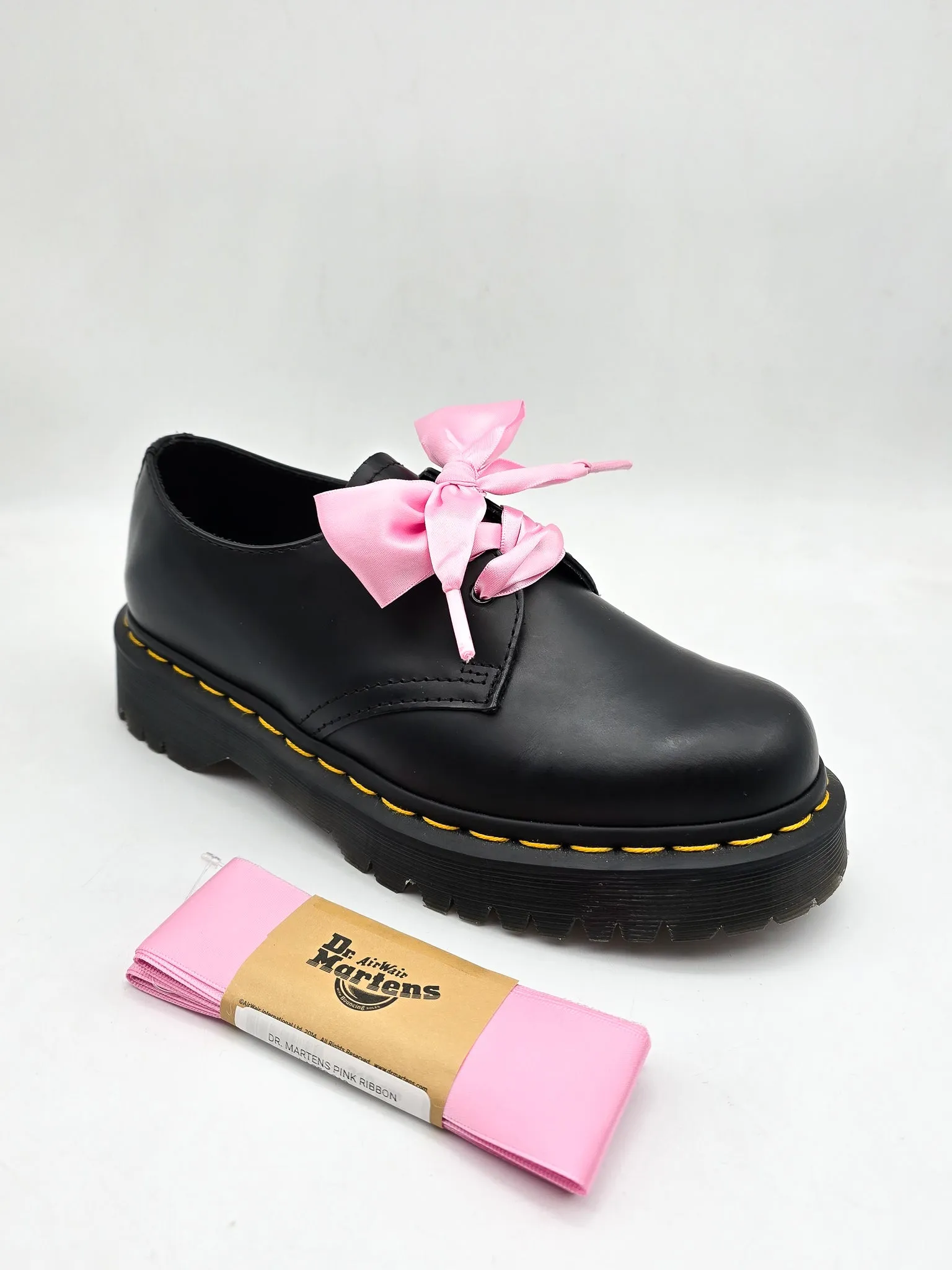 DR. MARTENS PINK RIBBON LACES 65cm