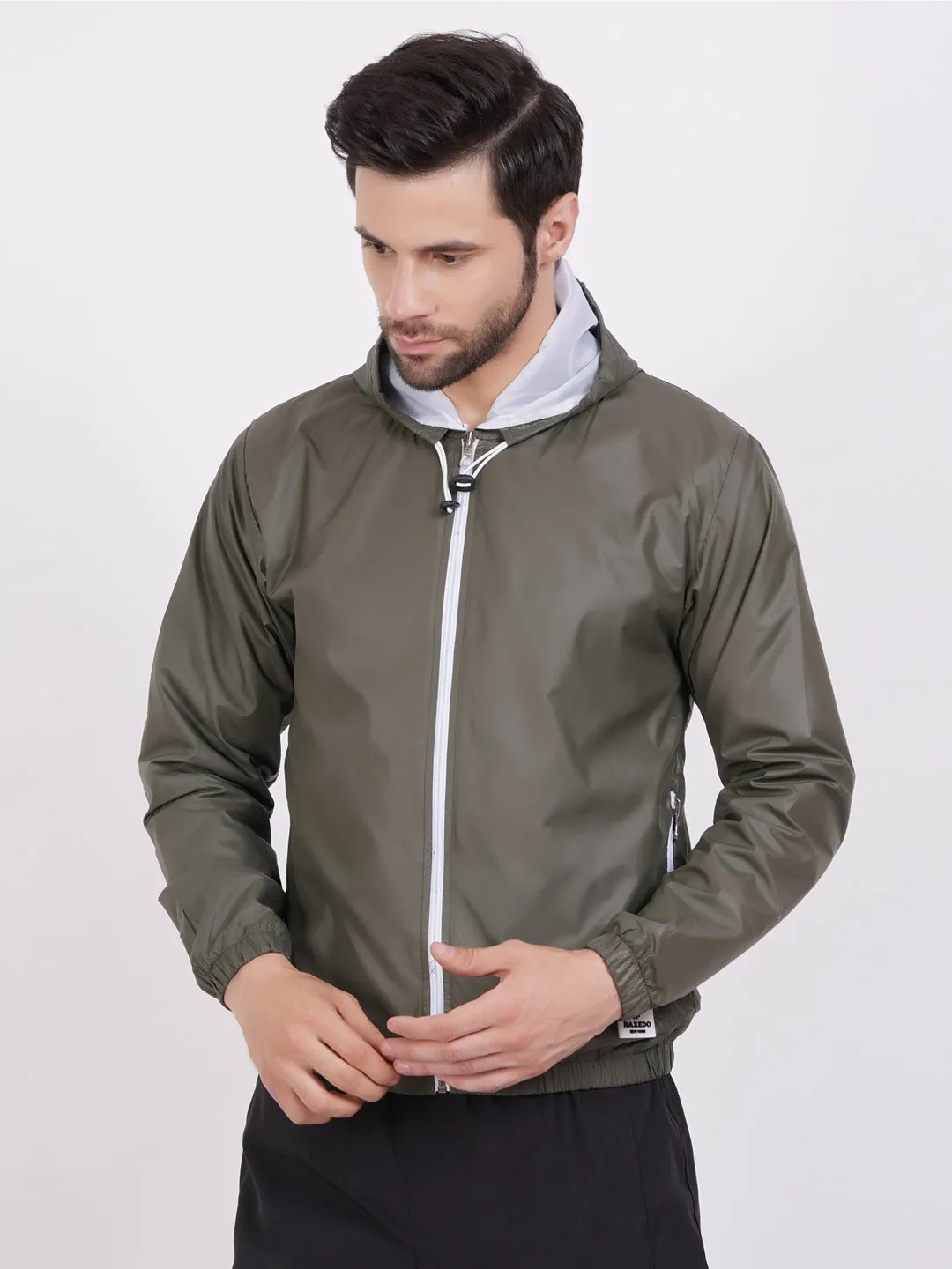 Lightweight Jacket for Men and Women - Unisex Jacket with Pouch Pocket