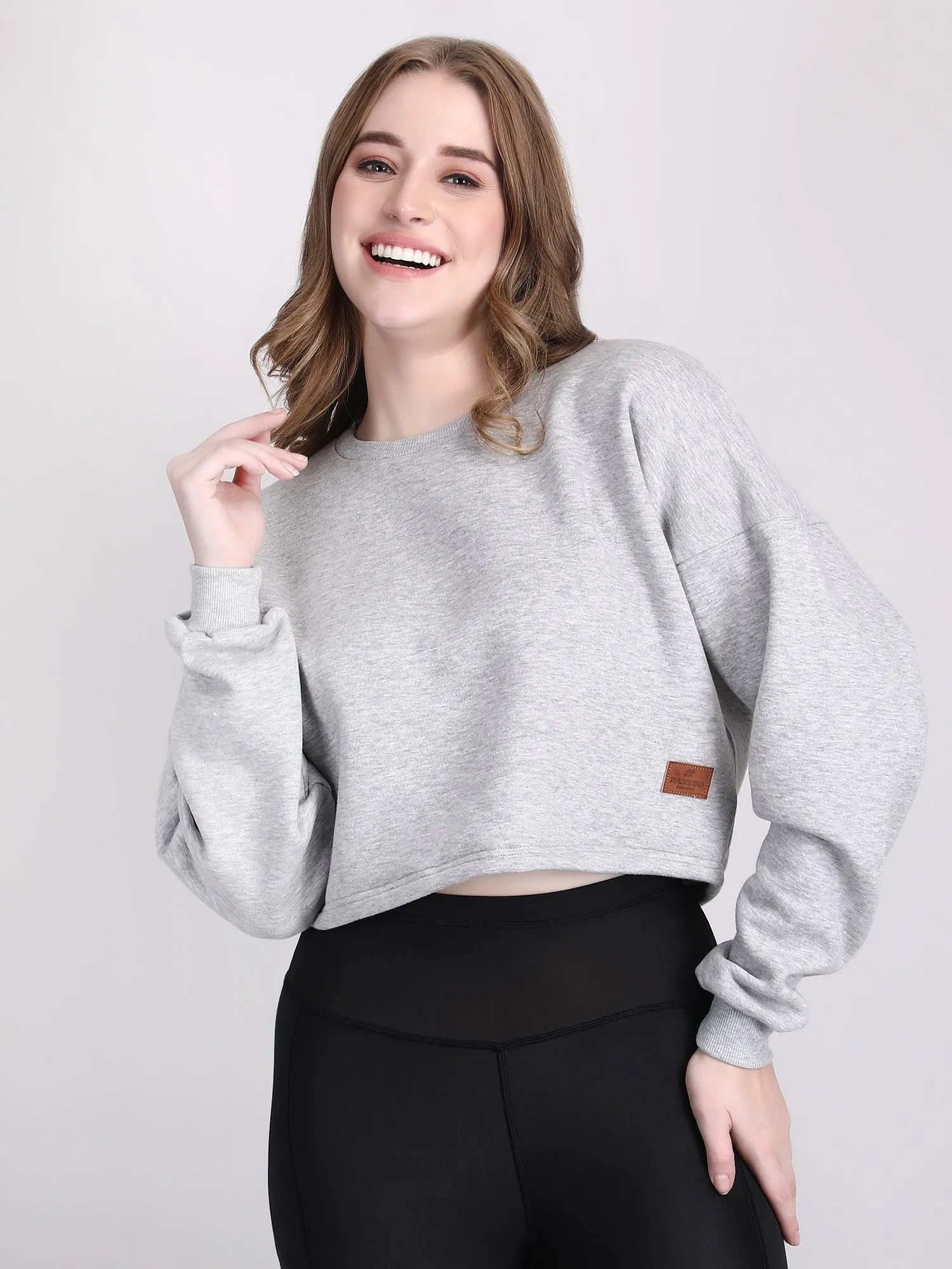 Oversized black cropped sweatshirt