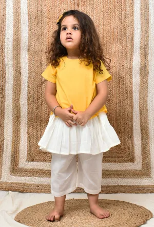 Set Of 2: Yellow and Off-White Mul Mul Kurta With Pants