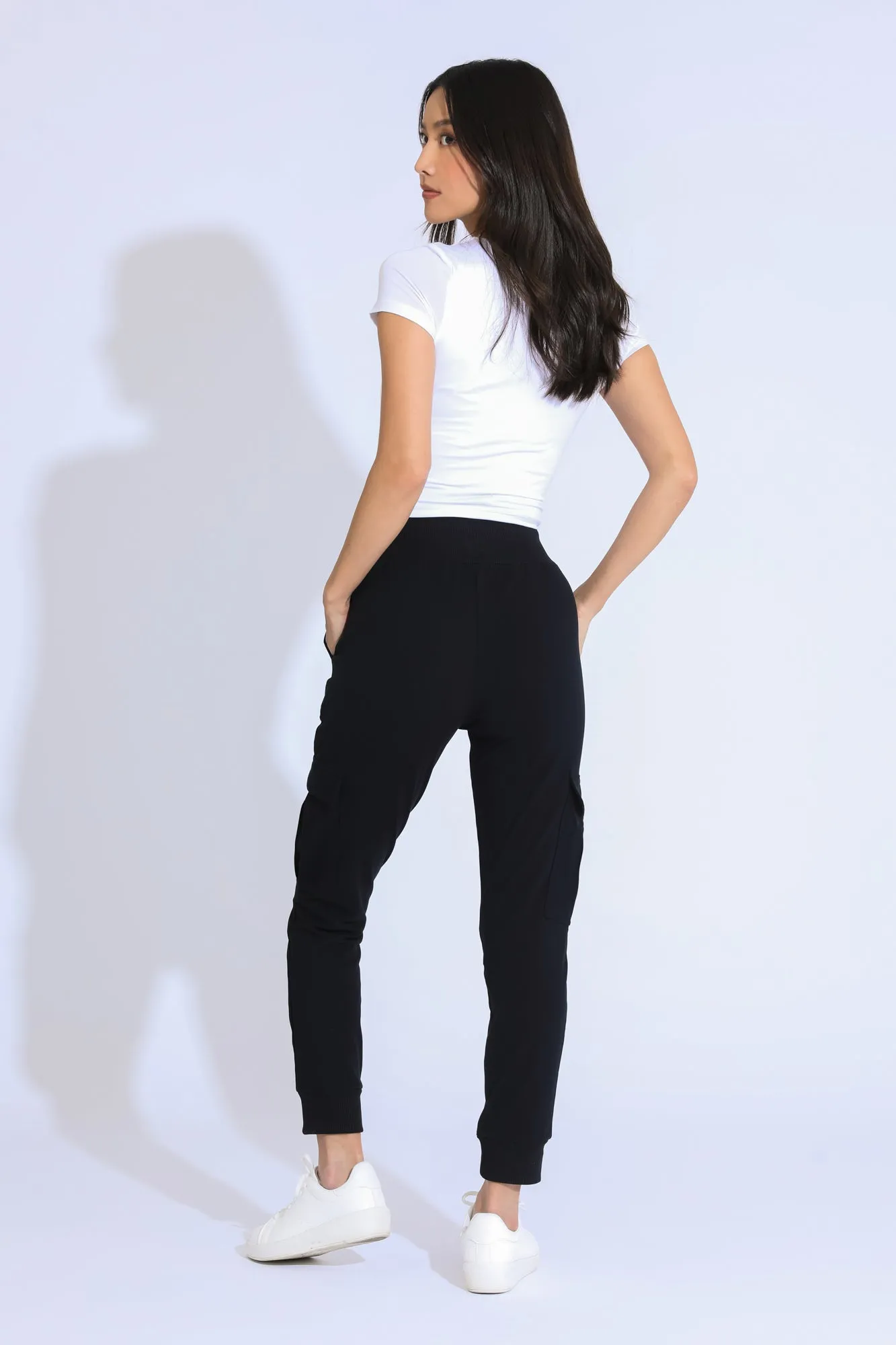 The Ribbed Waist Cargo Jogger - Black