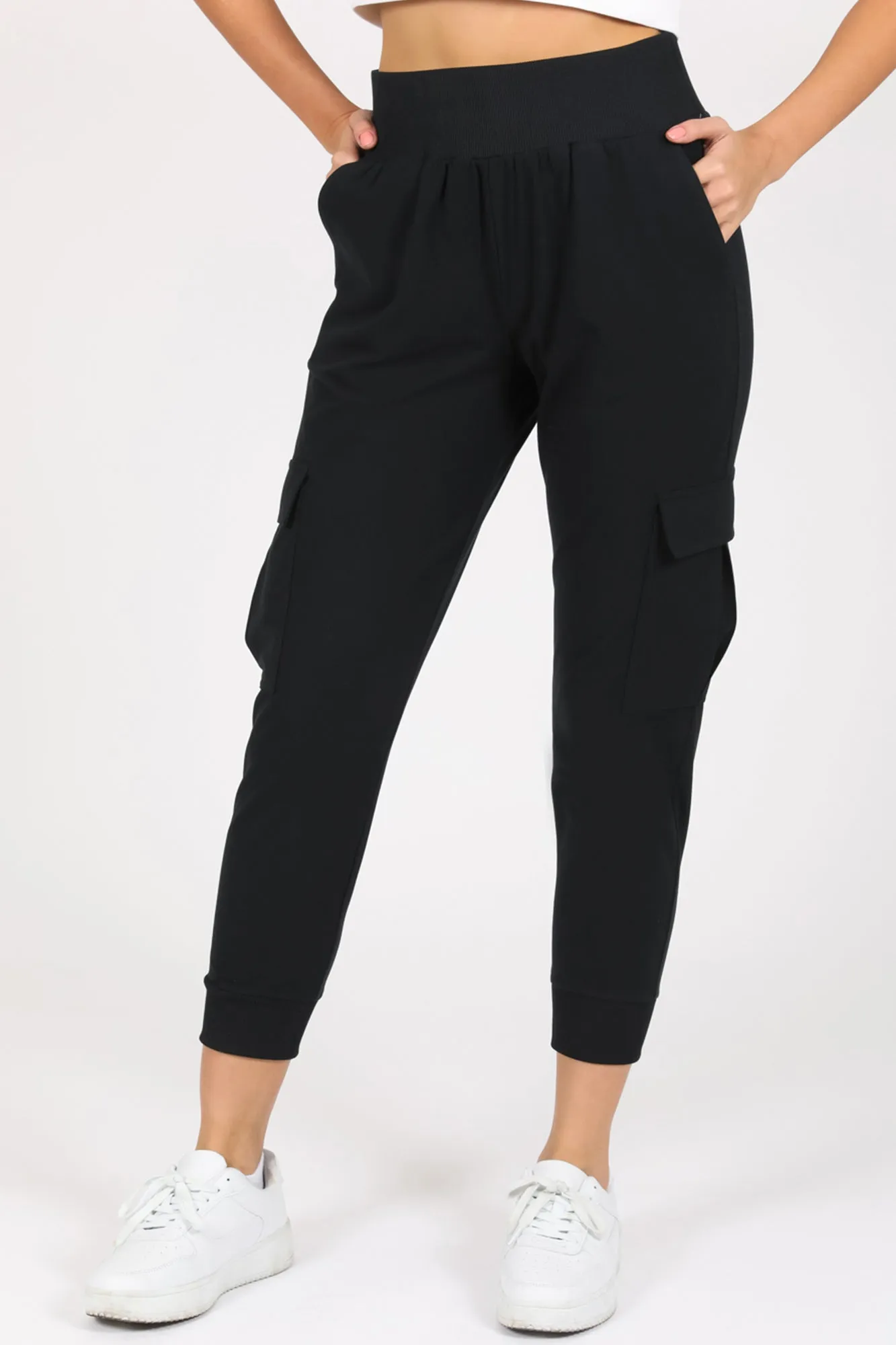 The Ribbed Waist Cargo Jogger - Black