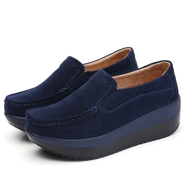 USS Shoes Beth M8 Women's Moccasin Shoes