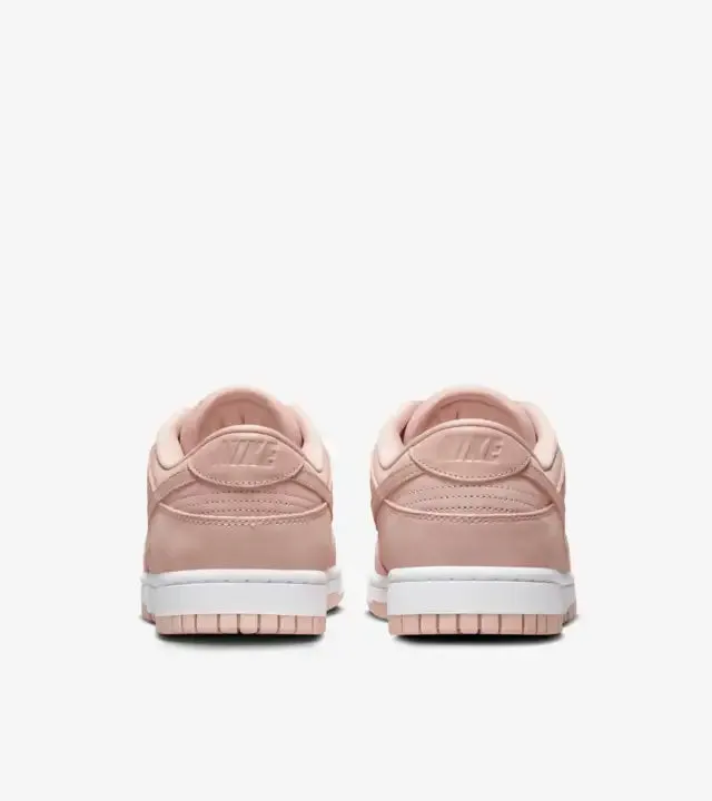 WOMEN'S NIKE DUNK LOW PRM MF PINK OXFORD/PINK OXFORD-WHITE DV7415-600